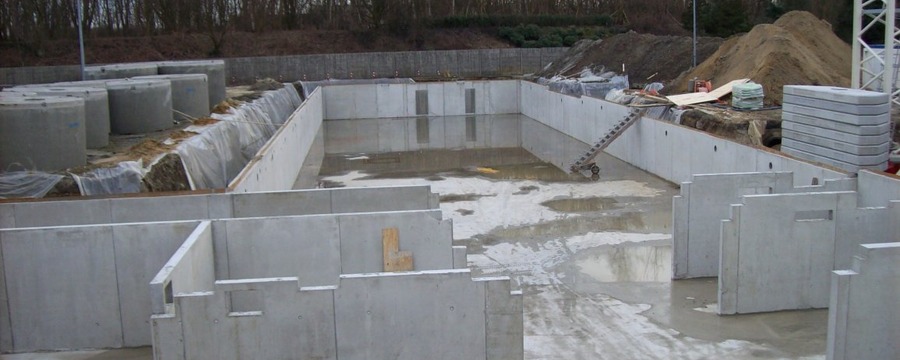 Prefab betonkelder in aanbouw bij JB Betonbouw